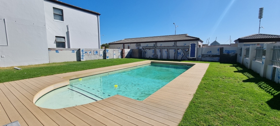 To Let 2 Bedroom Property for Rent in Big Bay Western Cape